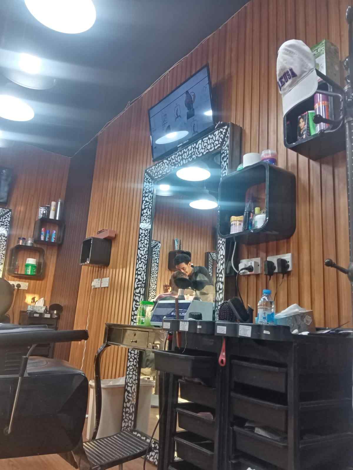 SWALIF GENTS SALON