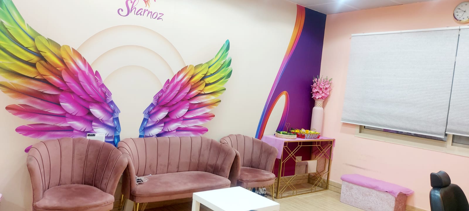 SHARNOZ LADIES BEAUTY SALON